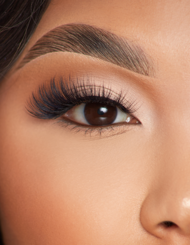Töte jeden Tag falsche Wimpern