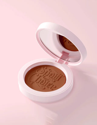 P. Louise verwöhnt für Choice Creme Bronzer
