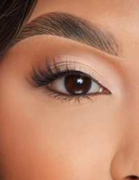Falsche Wimpern für die Seite