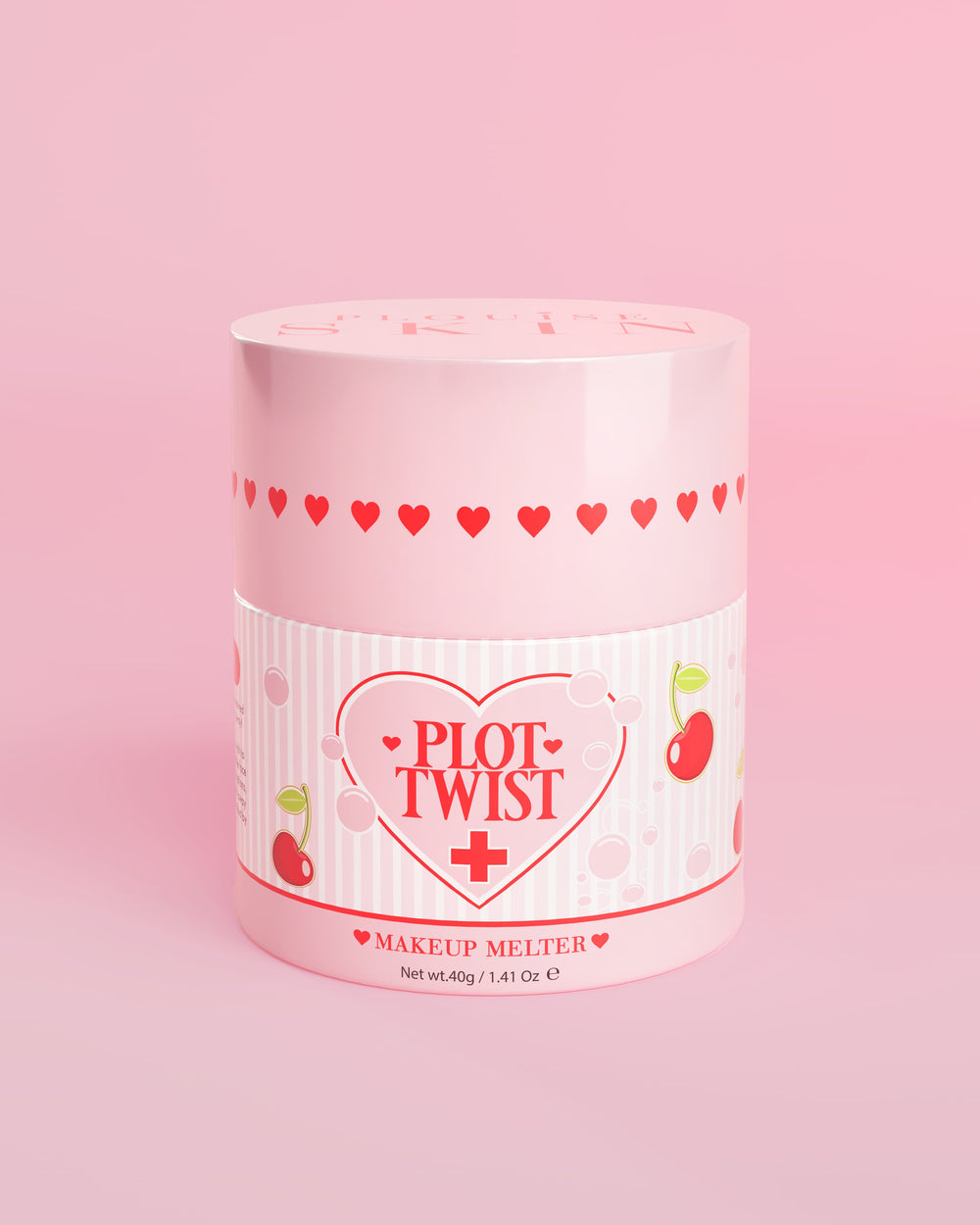 Ein rosa Behälter mit P.Louise Plot Twist Makeup Melting Cleansing Balm mit Herz- und Kirschmotiven auf dem Etikett vor einem rosa Hintergrund