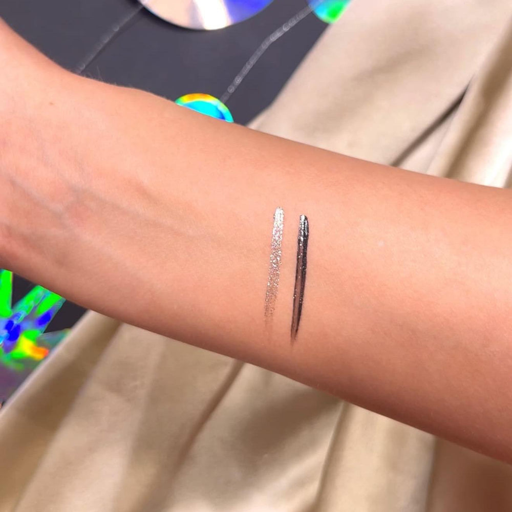Glitzer-Flüssig-Eyeliner-Set „Glisten To Your Heart“.