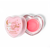 Rosa herzförmige Lippenschlafmaske mit abgenommenem Deckel auf weißem Hintergrund